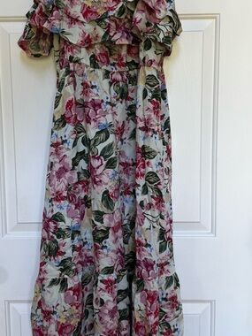 a new day Floral Maxi Dress in Pink, Green, Blue medium.  Side pockets